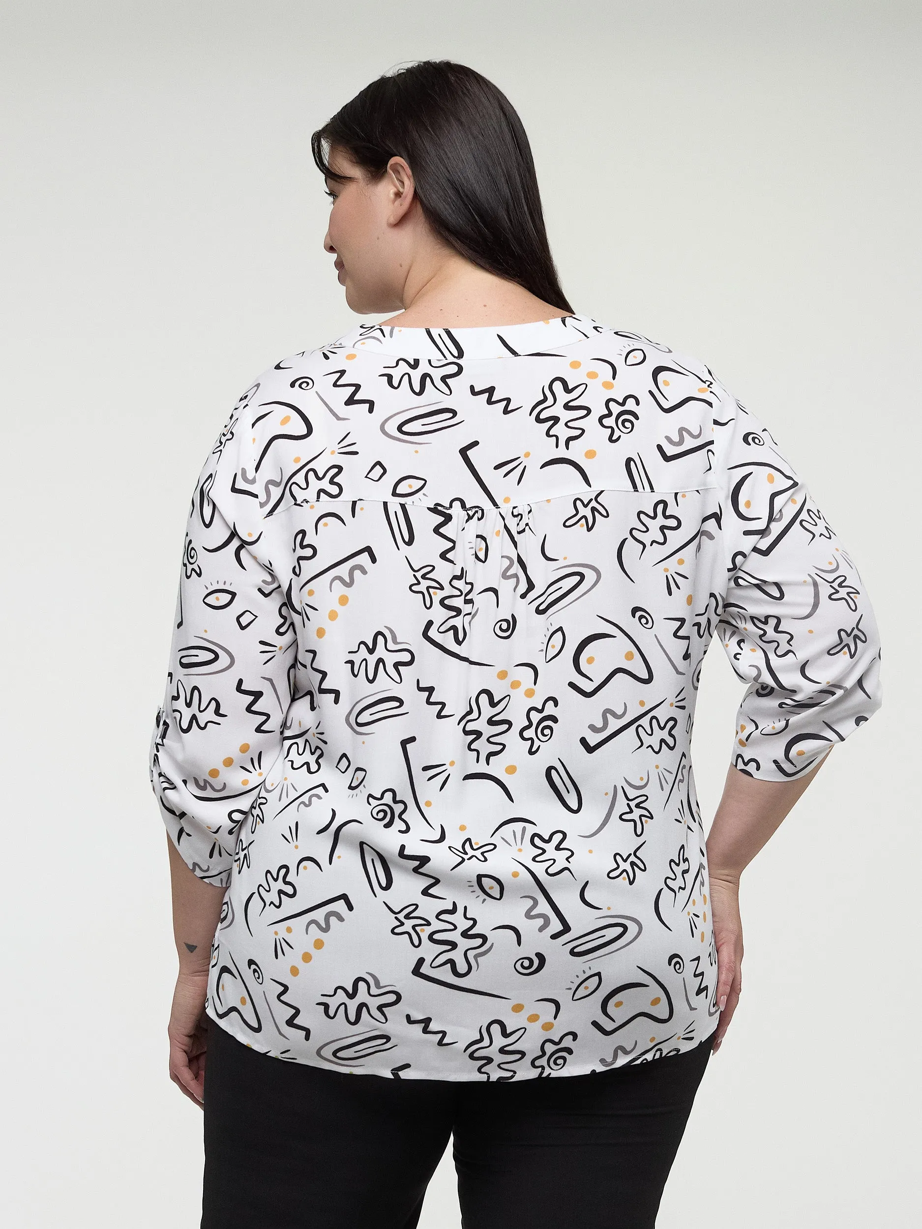 Long-sleeve semi-fitted blouse with buttons sold by Claire France product image thumbnail 3