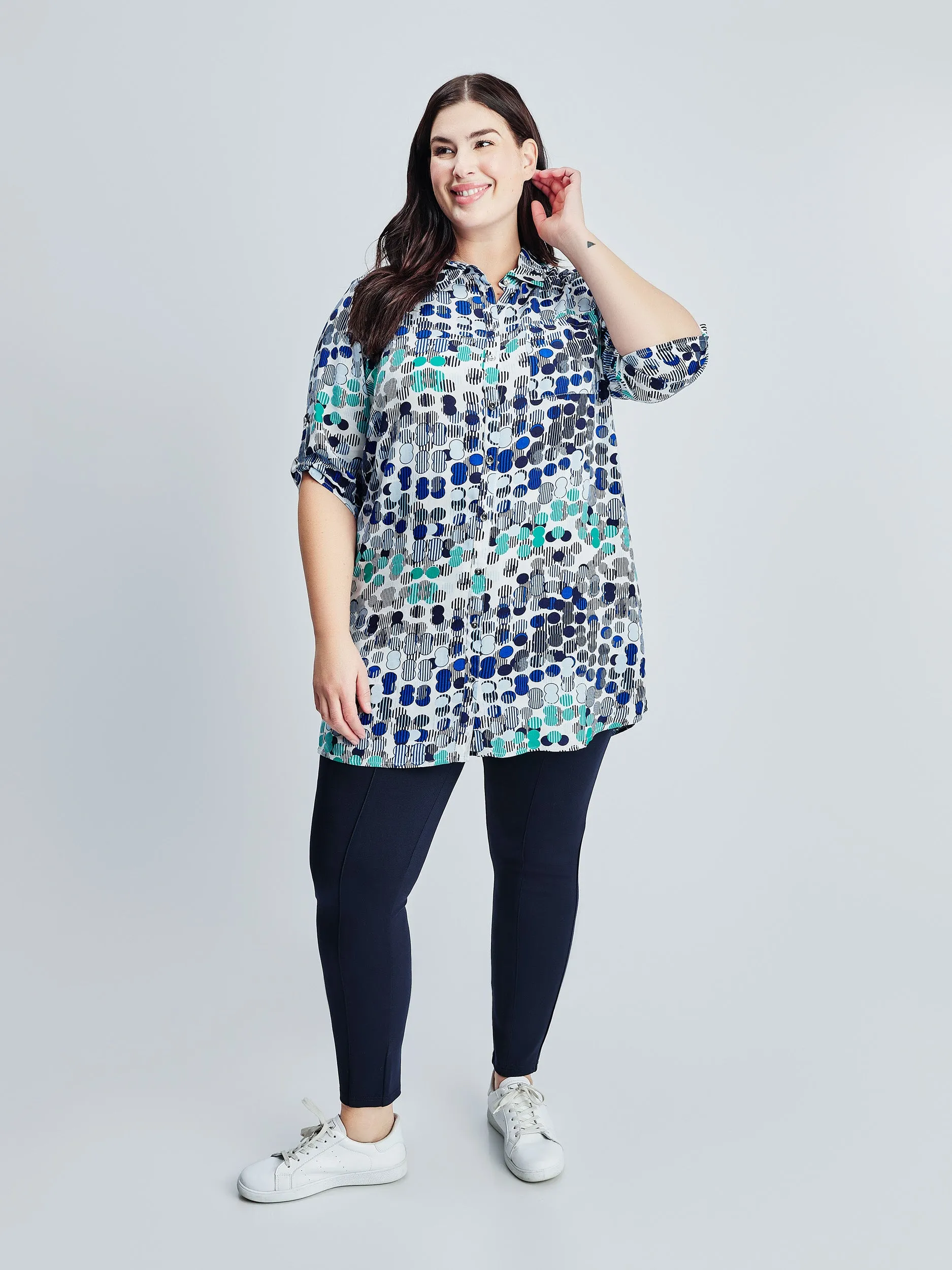 3/4-sleeve semi-fitted tunic with buttons sold by Claire France product image thumbnail 2