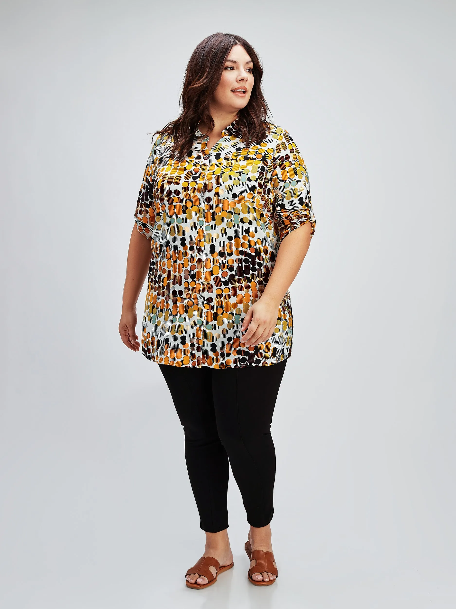 3/4-sleeve semi-fitted tunic with buttons sold by Claire France product image thumbnail 5