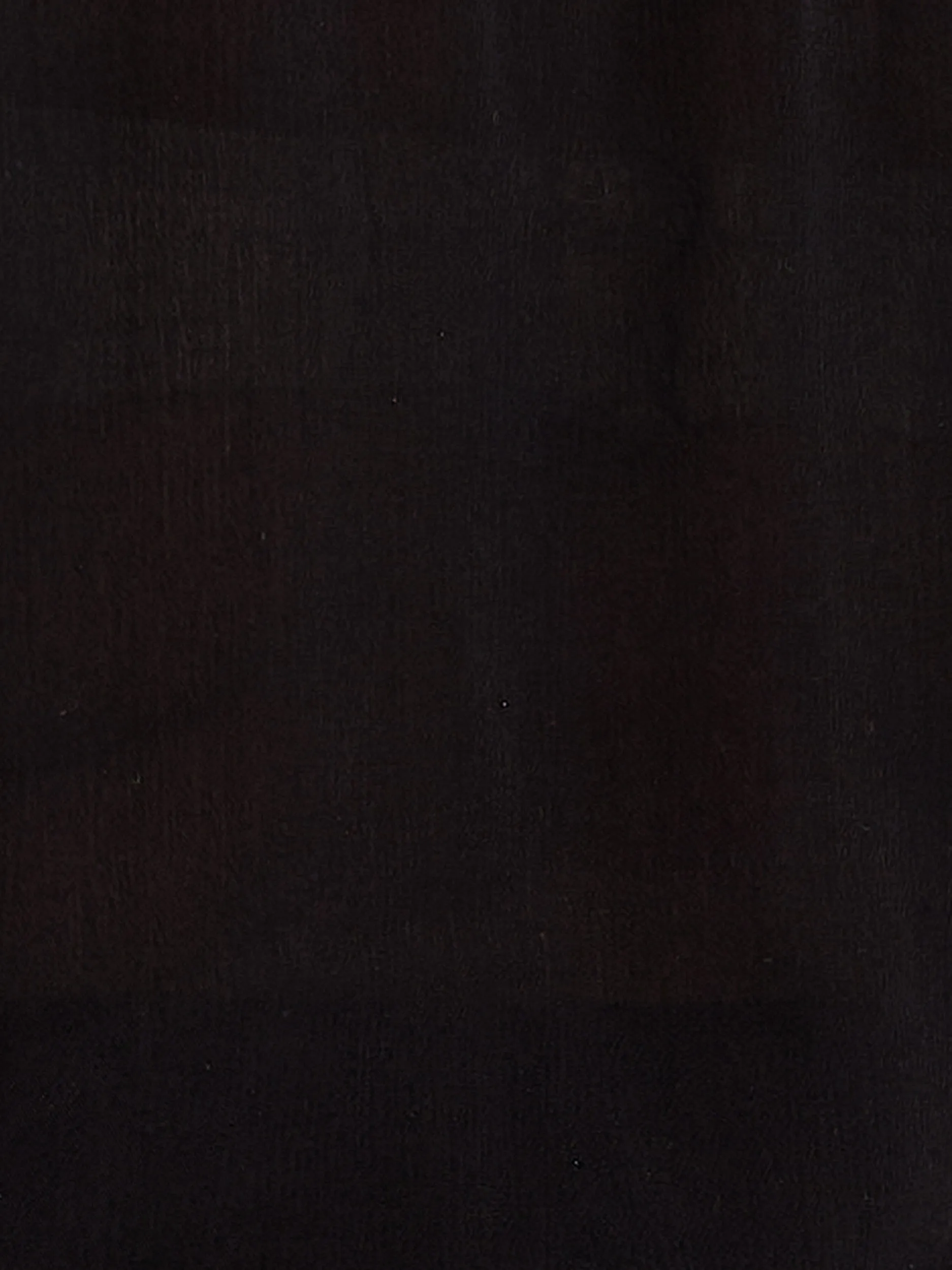 Sleeveless semi-fitted blouse sold by Claire France product image thumbnail 4