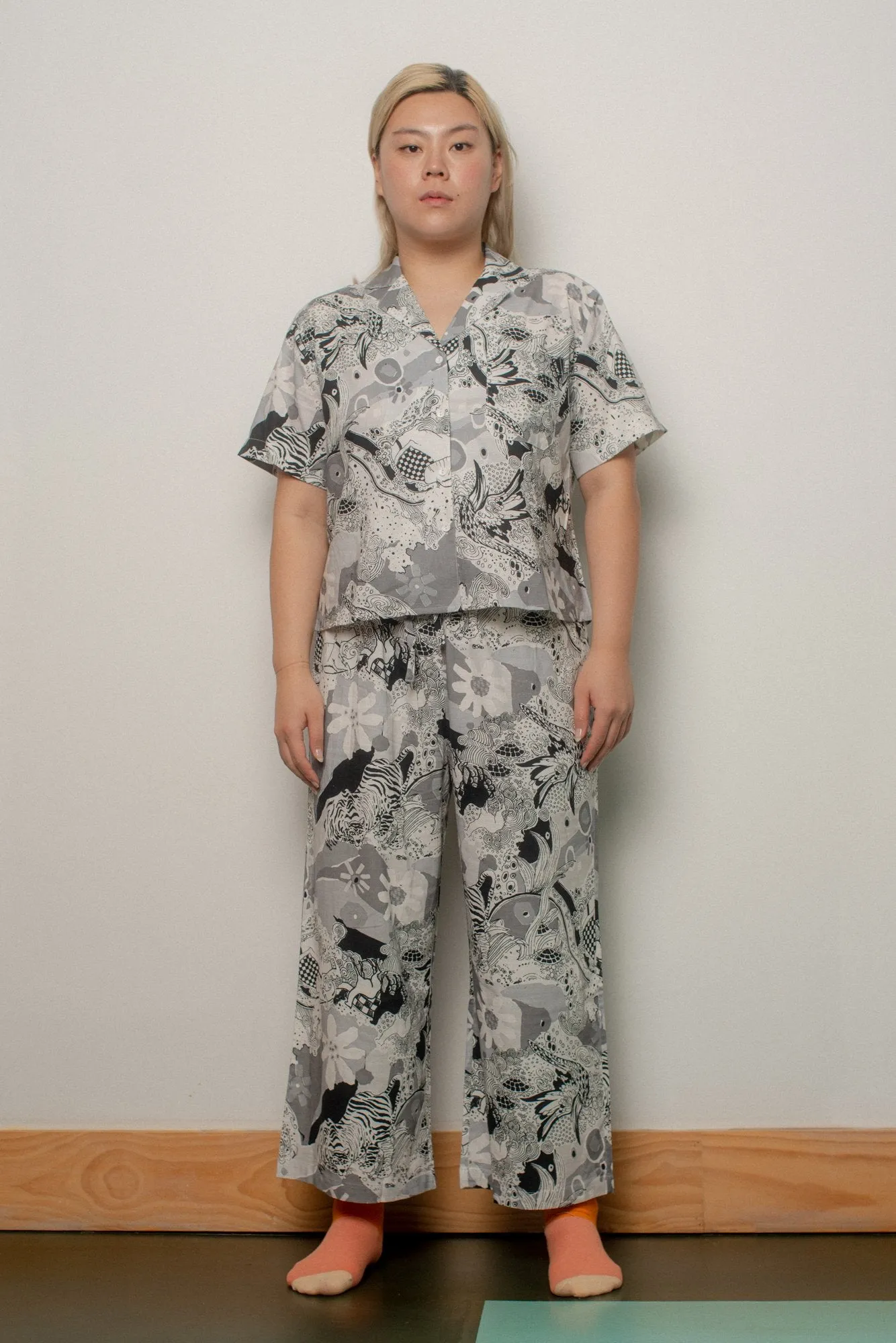 Long Lounge Set - Graphic Parade sold by WRAY product image thumbnail 2