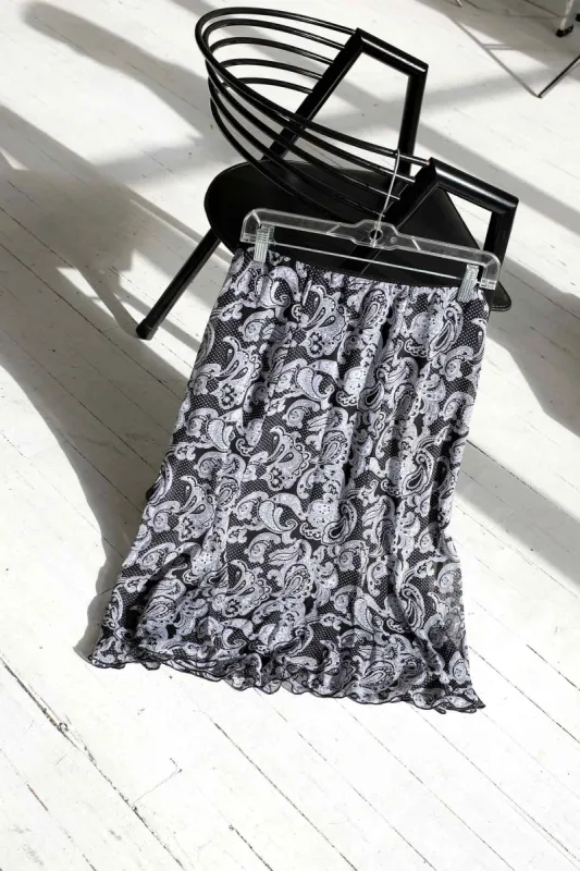 VINTAGE 90's Black and White Paisley Midi Skirt - M/L sold by WRAY