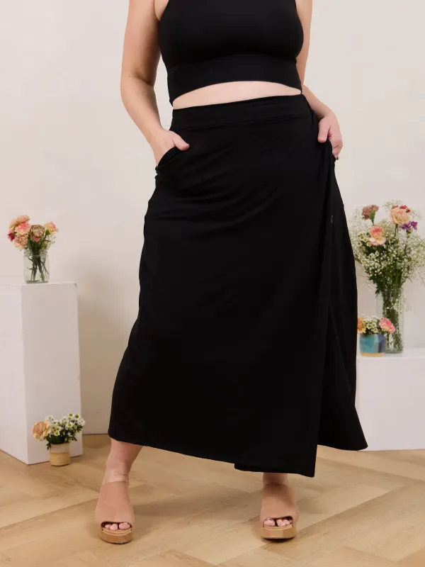 BLACK DEMI CROP made by Free Label