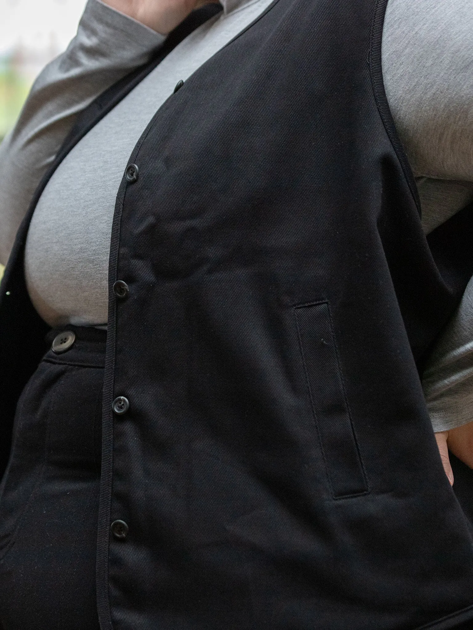 BLACK ELLIOTT VEST sold by Free Label product image thumbnail 4