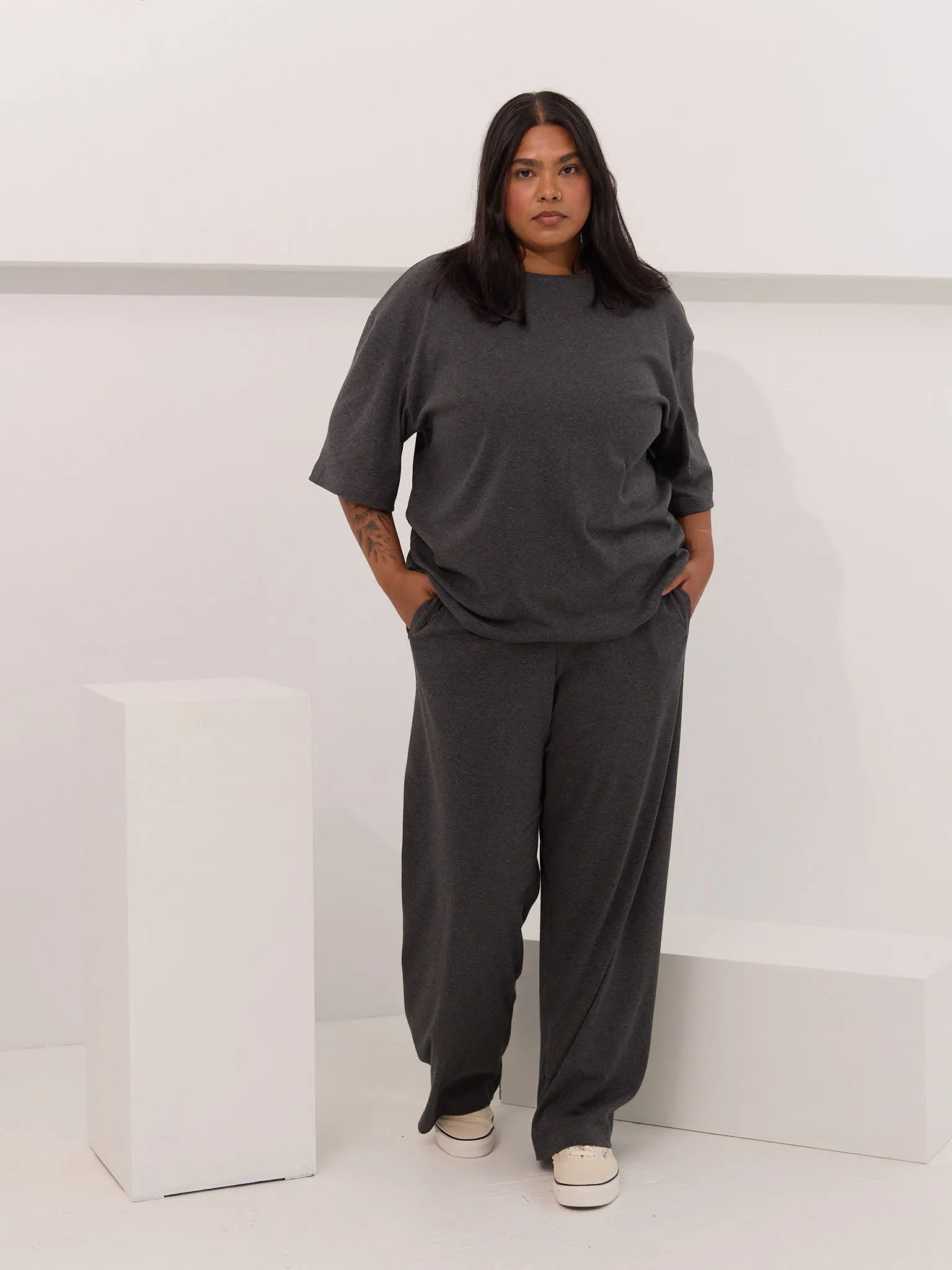 ASH BILLIE TEE sold by Free Label product image thumbnail 2