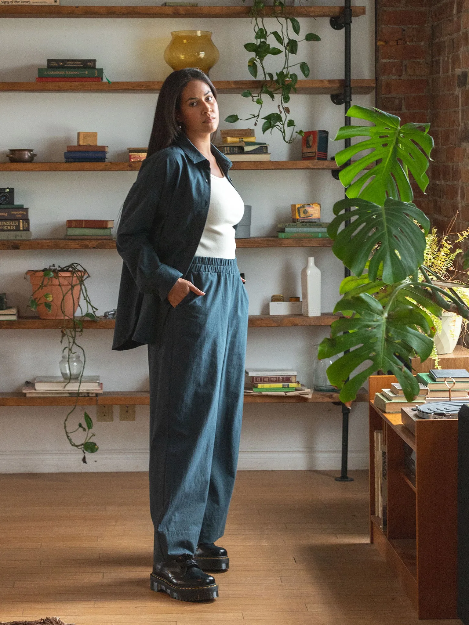 NAVY ORGANIC COTTON LORETTA PANT sold by Free Label product image thumbnail 4