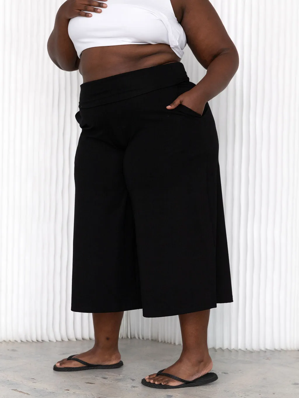 BLACK CLEO CROP sold by Free Label
