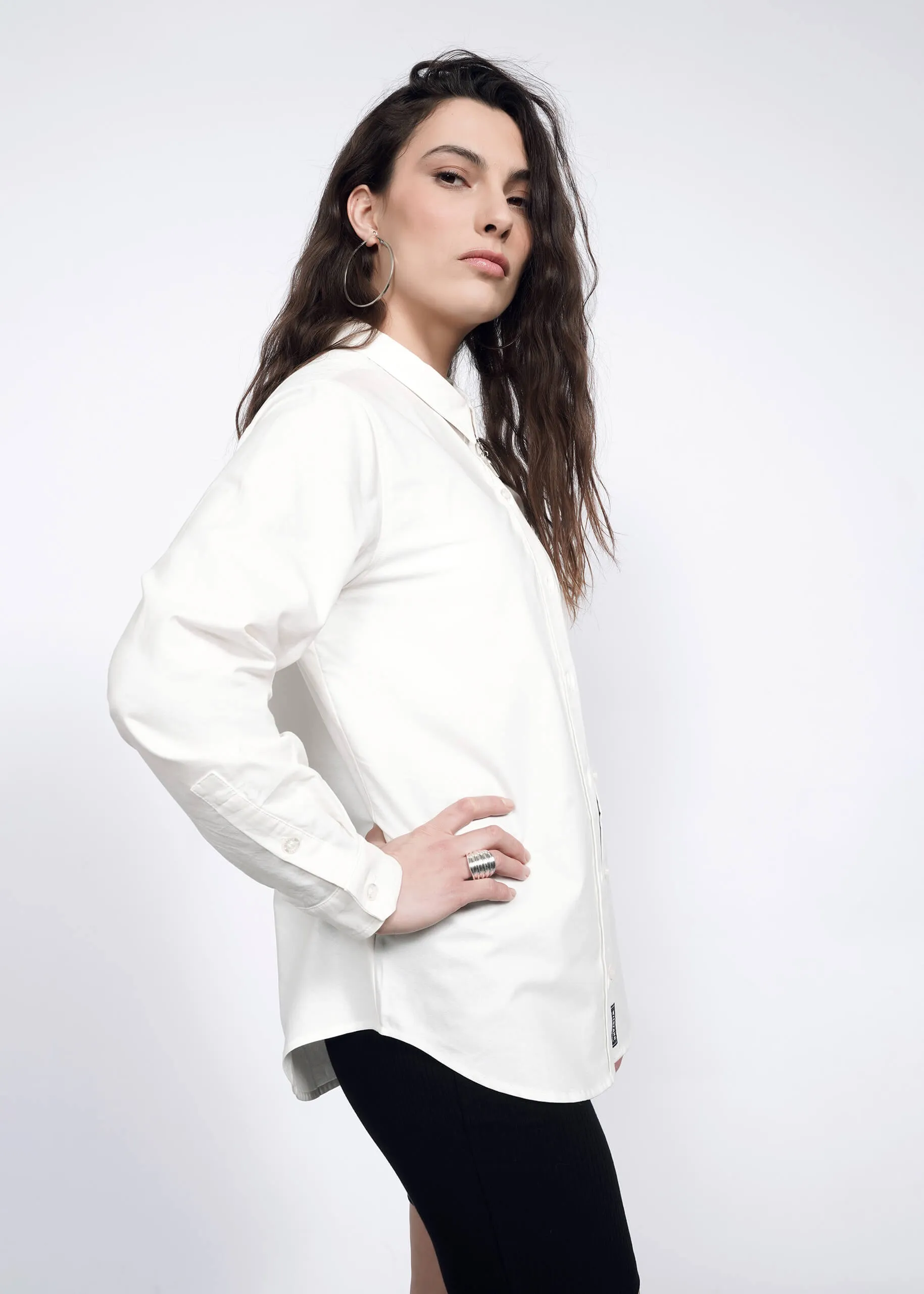 The Essential Long Sleeve Oxford Button Up sold by WILDFANG product image thumbnail 3