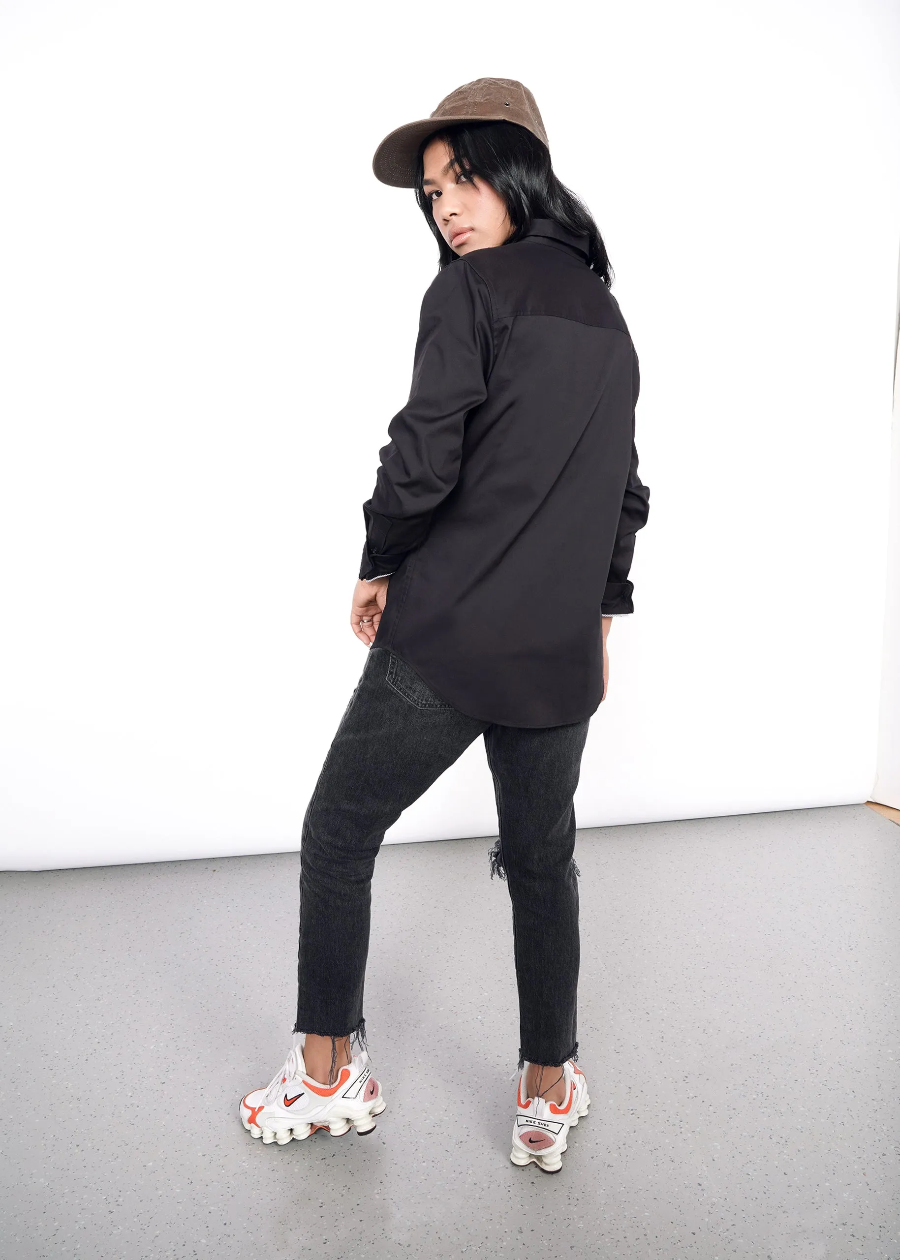 The Essential Long Sleeve Oxford Button Up sold by WILDFANG product image thumbnail 4