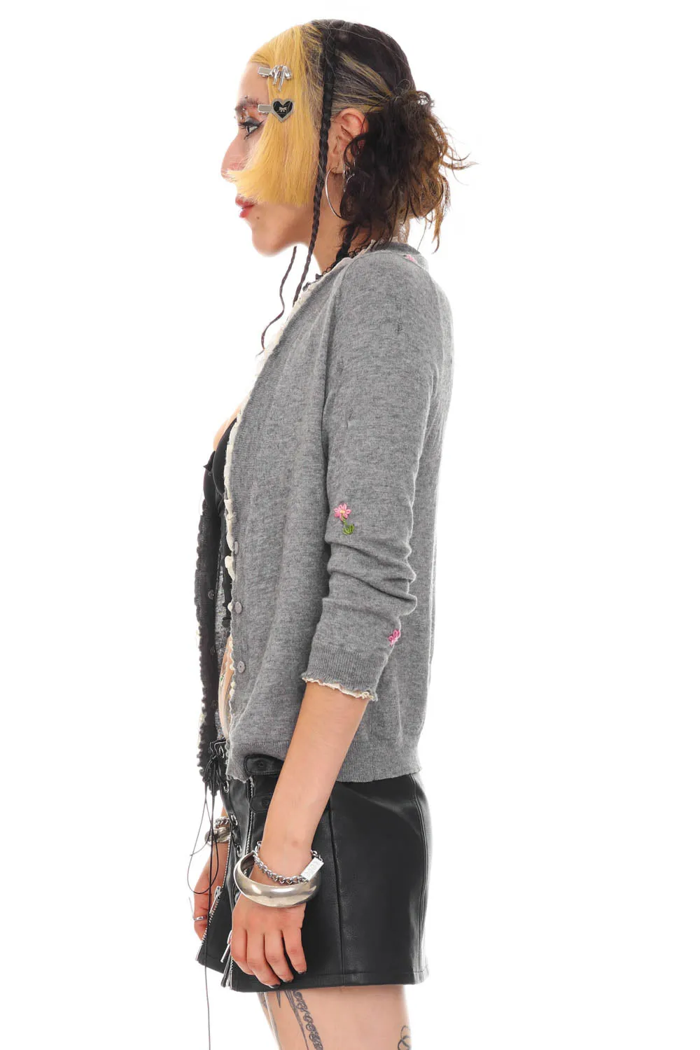 Vintage Y2K Flower Grey Wool Button Cardigan - S/M sold by Tunnel Vision product image thumbnail 5