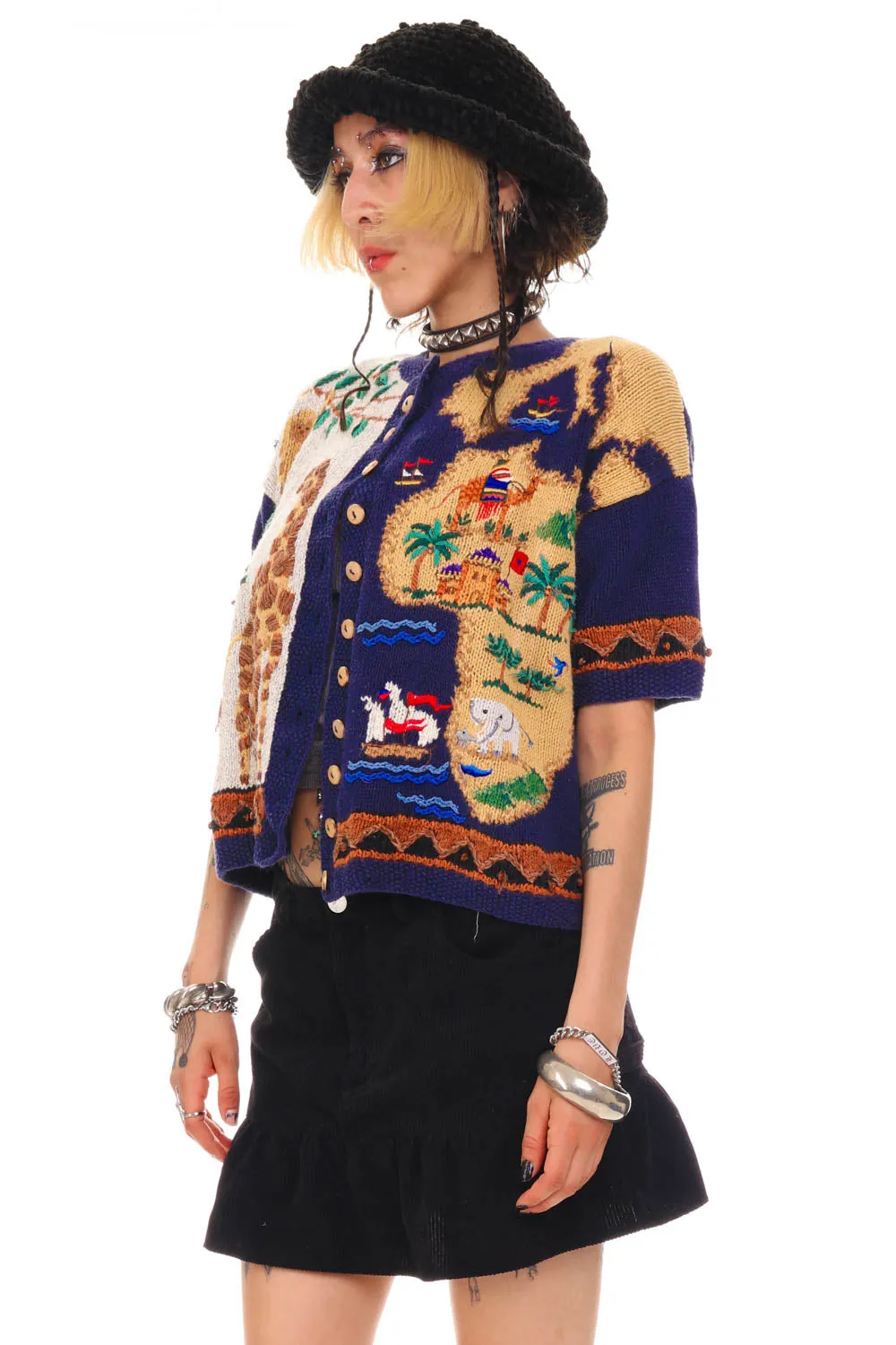 Vintage 90's Animals Across The World Button up Sweater - OSFM sold by Tunnel Vision product image thumbnail 4