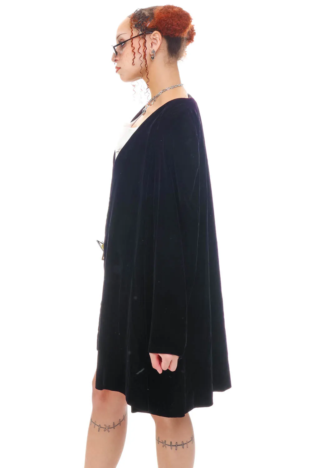 Vintage 80's Black Velvet Coat - OSFM sold by Tunnel Vision product image thumbnail 4
