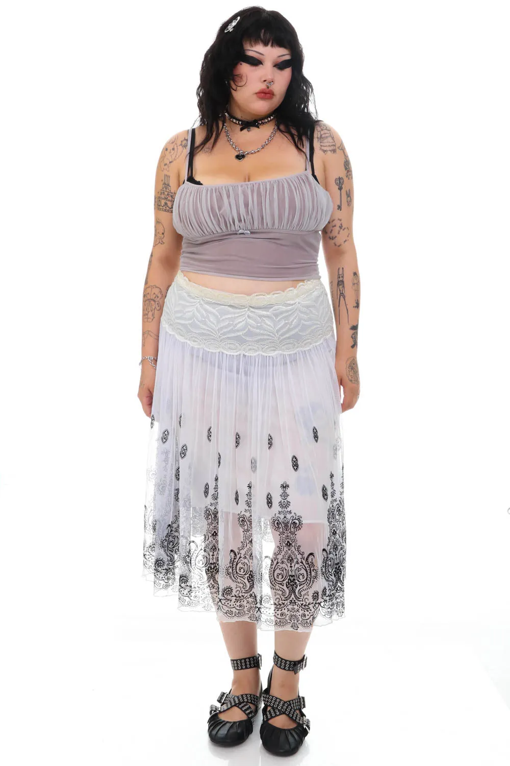 Vintage Y2K White Lace Mesh Black Paisley Skirt - XL/2X sold by Tunnel Vision product image thumbnail 2