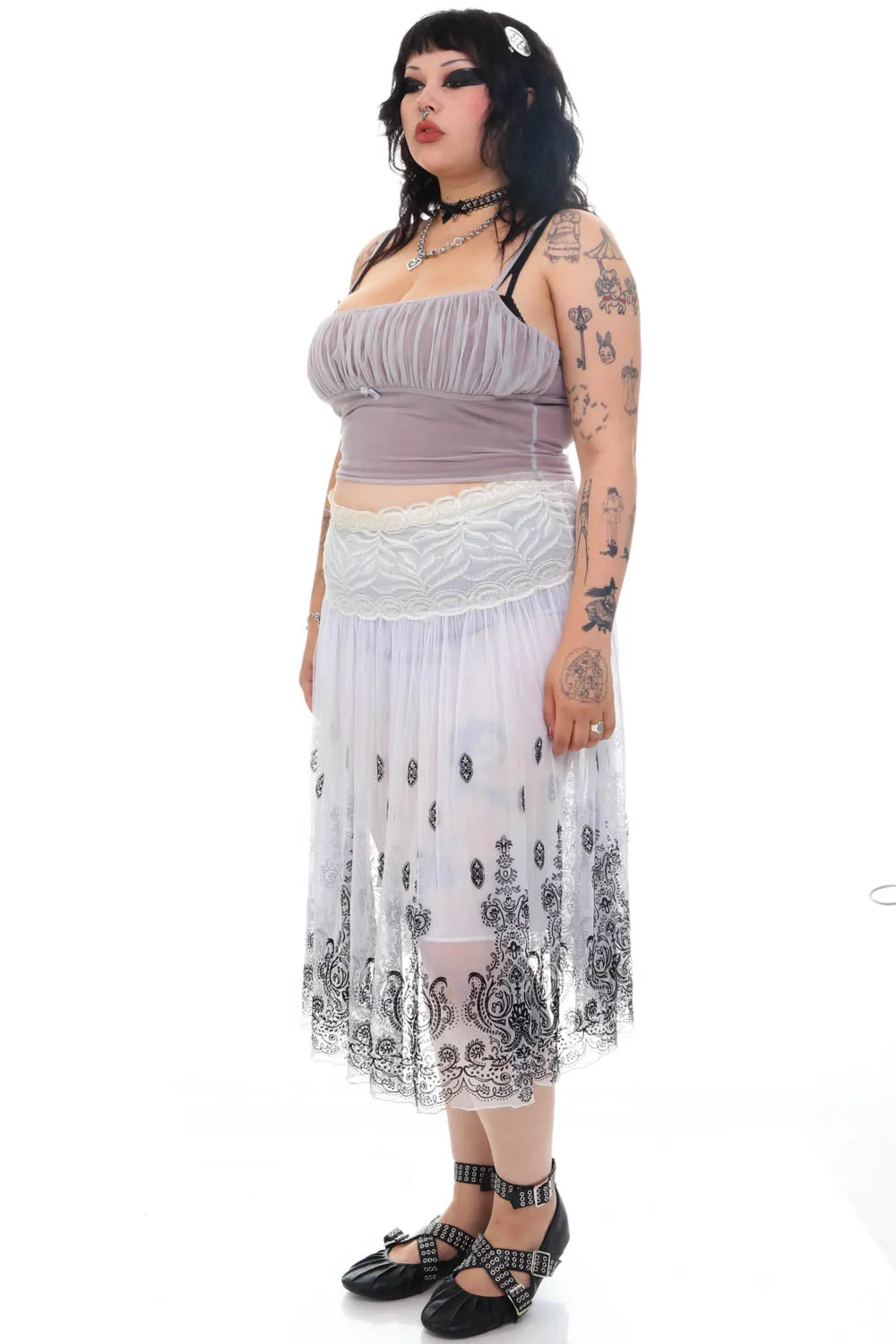 Vintage Y2K White Lace Mesh Black Paisley Skirt - XL/2X sold by Tunnel Vision product image thumbnail 4