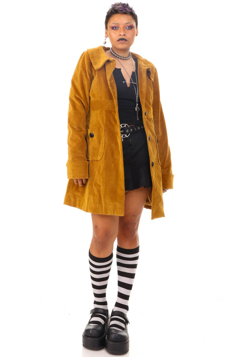 Vintage Y2K Does 70's Corduroy Button Jacket - L sold by Tunnel Vision product image thumbnail 2