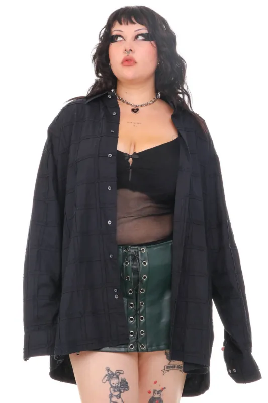 Vintage Y2K Black Square Lined Button Up Shirt - XL/2X sold by Tunnel Vision