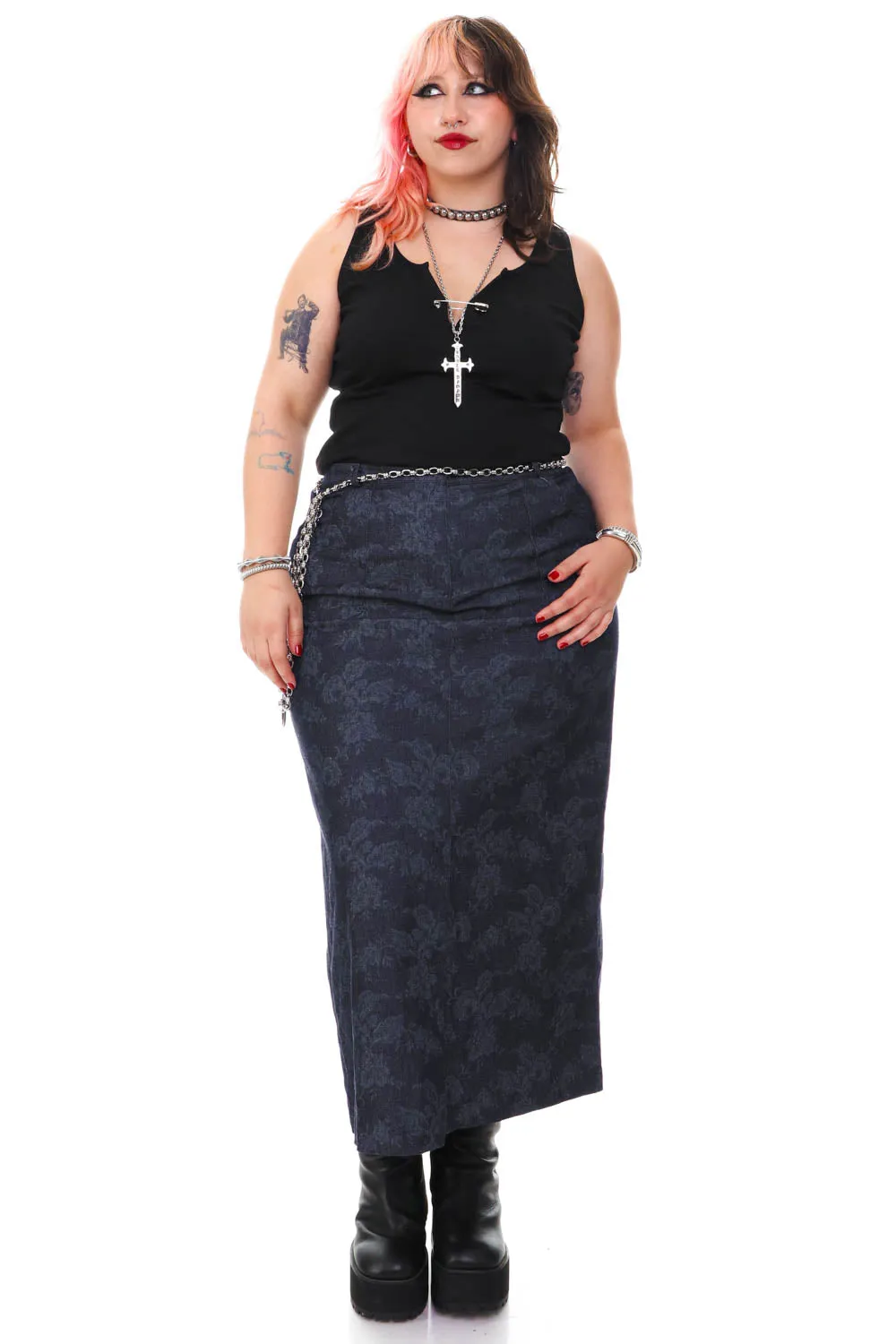 Vintage Y2K Floral Printed Denim Skirt - XL sold by Tunnel Vision product image thumbnail 2