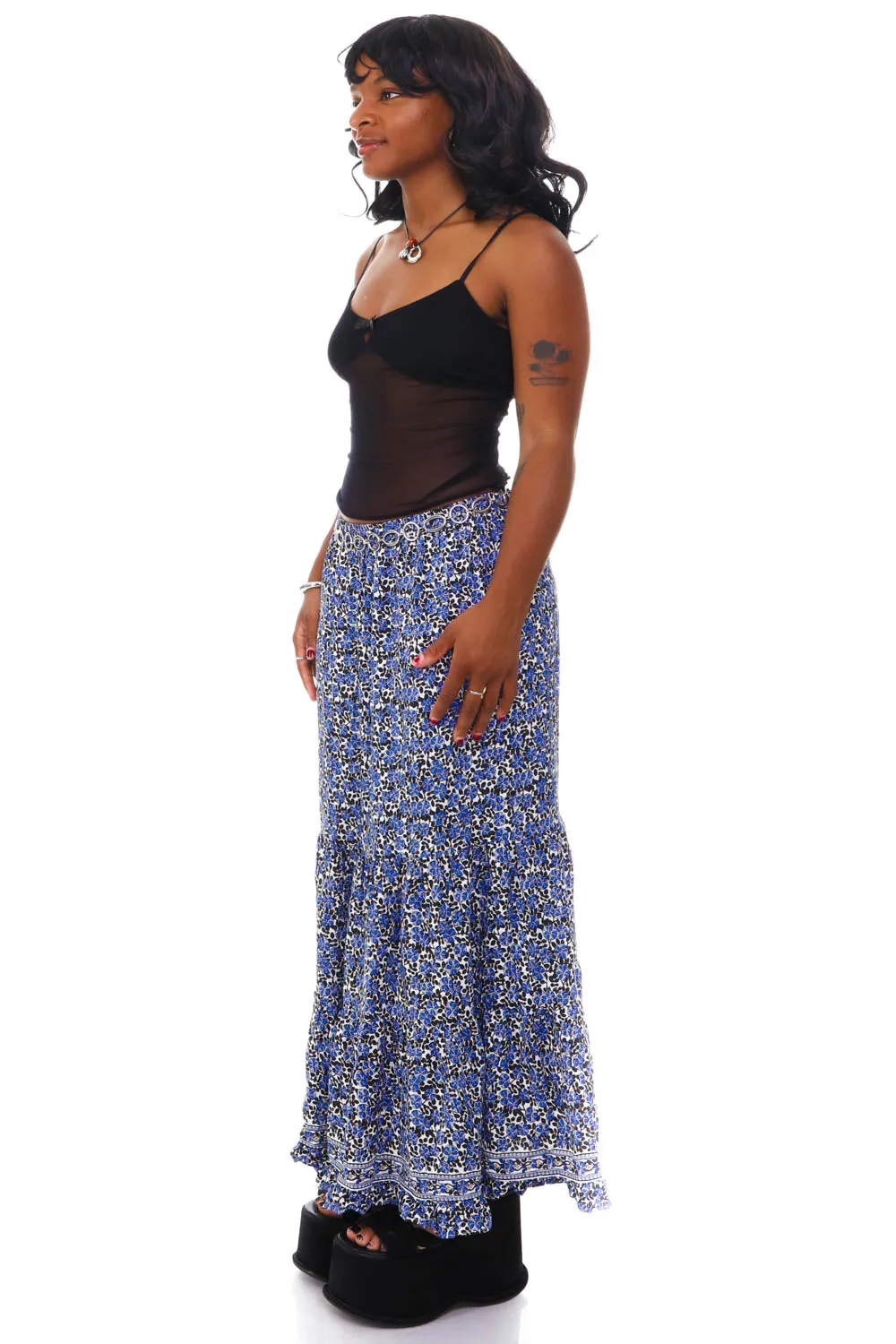 Vintage Y2K Blue Floral Pattern Maxi Skirt - S/M sold by Tunnel Vision product image thumbnail 5