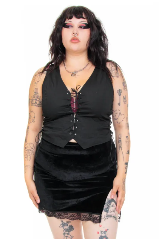 Vintage Y2K Gothic Rose Velvet Lace Skirt - XL sold by Tunnel Vision