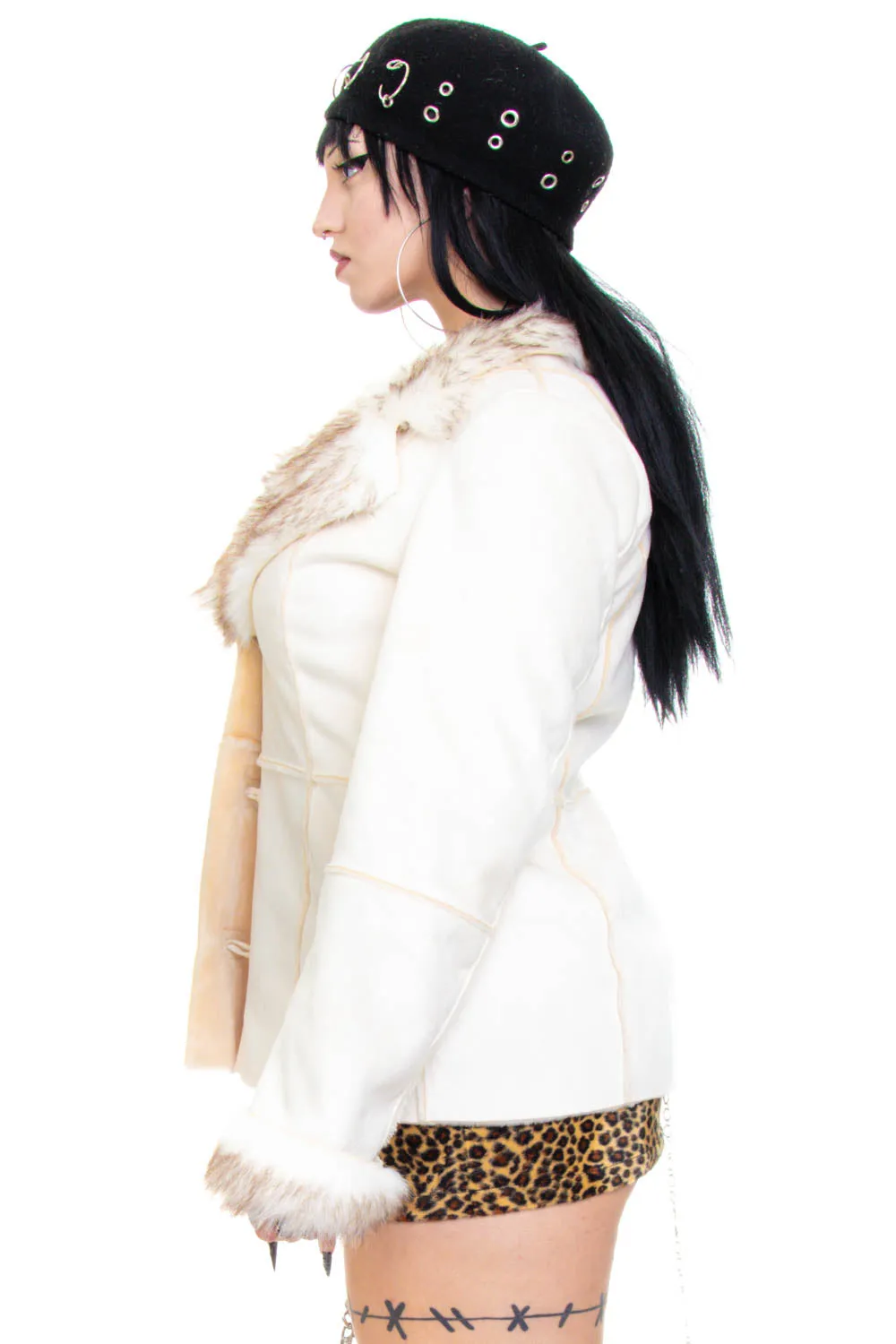 Vintage Y2K Cream Faux Fur-Trimmed Coat - M/L sold by Tunnel Vision product image thumbnail 5
