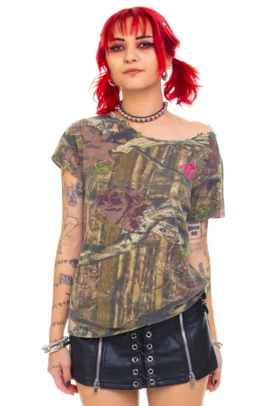 Vintage Y2K Faded & Distressed Camo T-Shirt - XS/S sold by Tunnel Vision