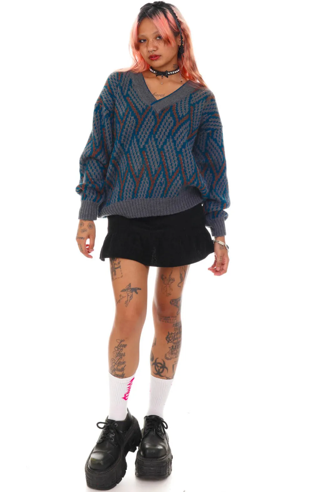 Vintage 90's Wool Blend Slouchy V-Neck Sweater - OSFM sold by Tunnel Vision product image thumbnail 2