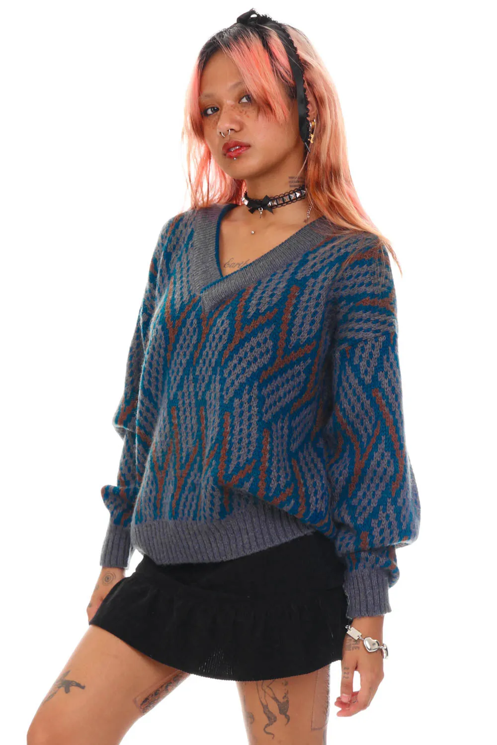 Vintage 90's Wool Blend Slouchy V-Neck Sweater - OSFM sold by Tunnel Vision product image thumbnail 4
