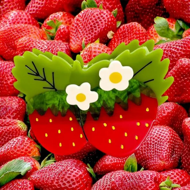 Strawberries and Flowers Hair Claw sold by Nooworks product image thumbnail 5