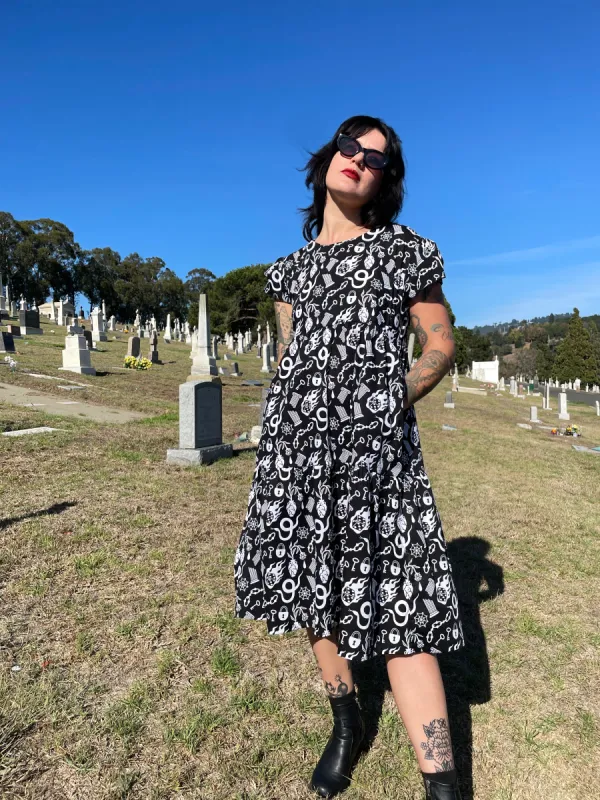 Frida Odin sold by Nooworks