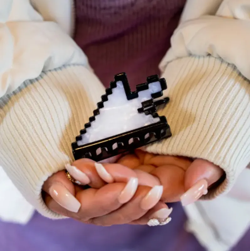 Cursor Hair Claw sold by Nooworks