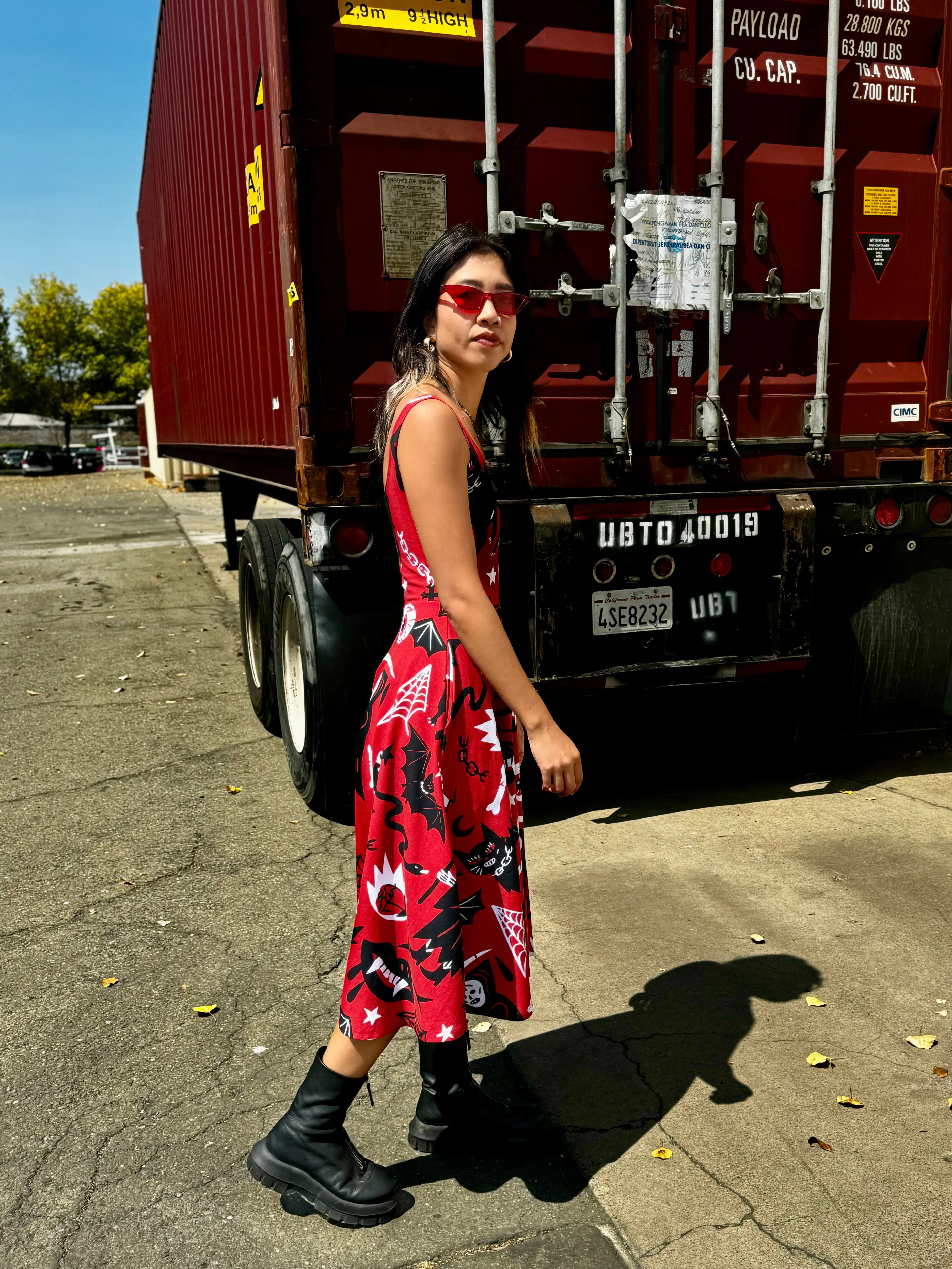 Vacation Pippa sold by Nooworks product image thumbnail 3