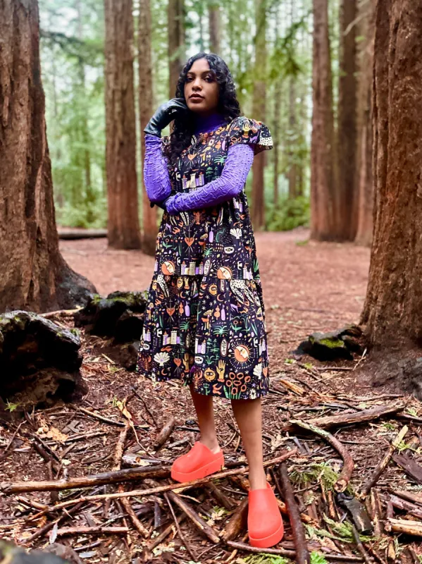 Frida Tarot Garden sold by Nooworks