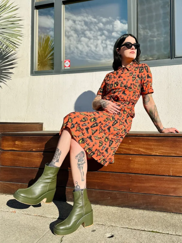 Holiday Dress Pots sold by Nooworks