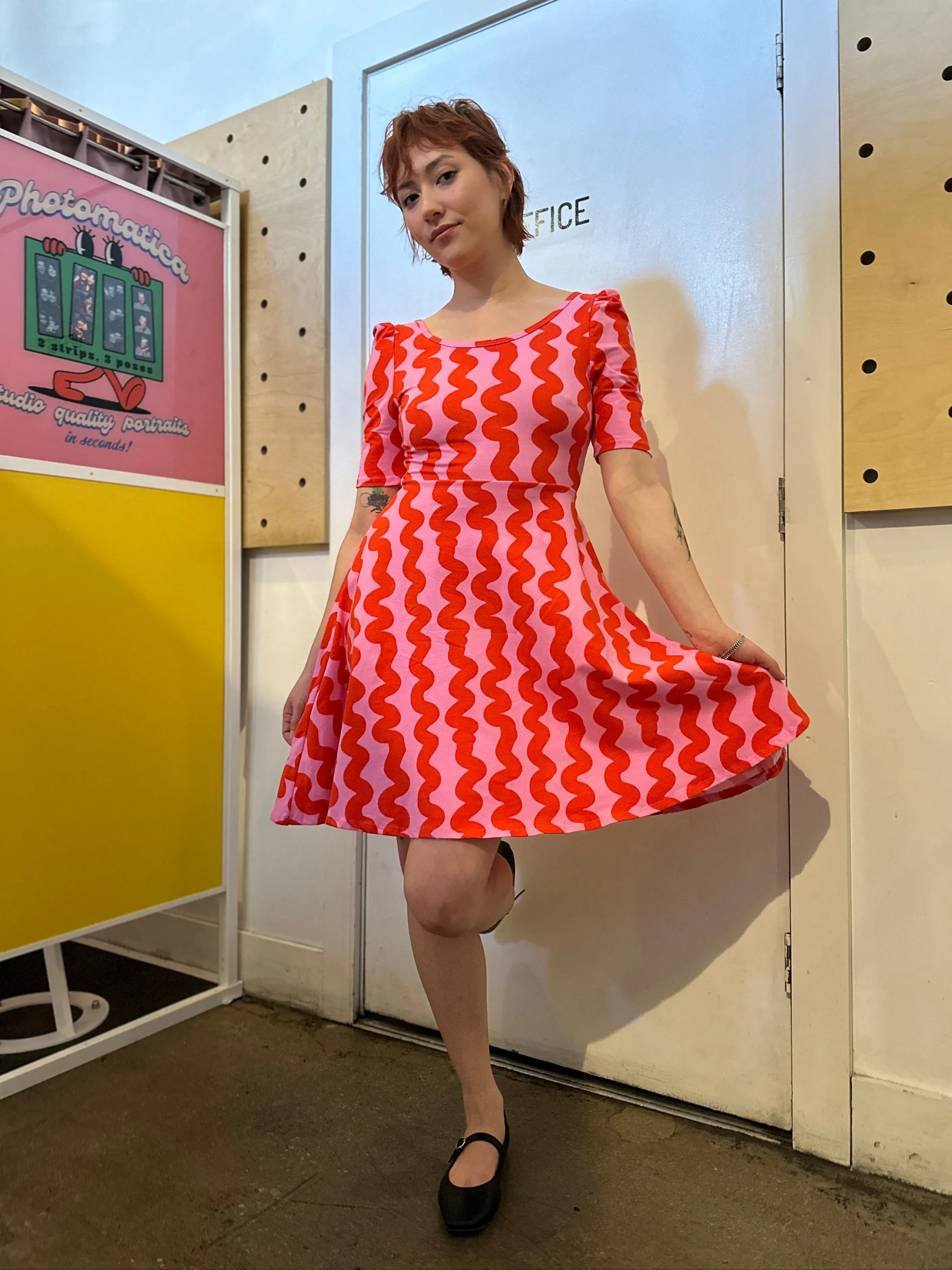 Natalie Pink Squiggle sold by Nooworks product image thumbnail 4