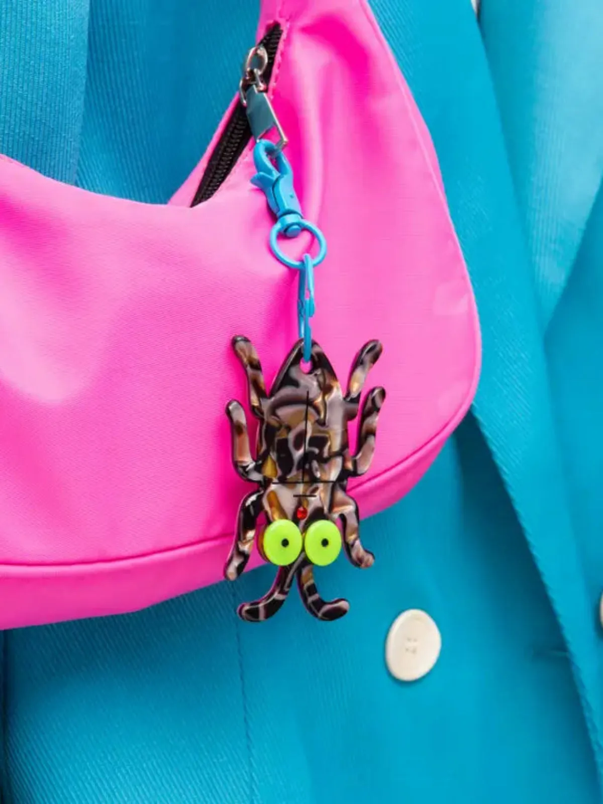 Cockroach Keychain sold by Nooworks product image thumbnail 2