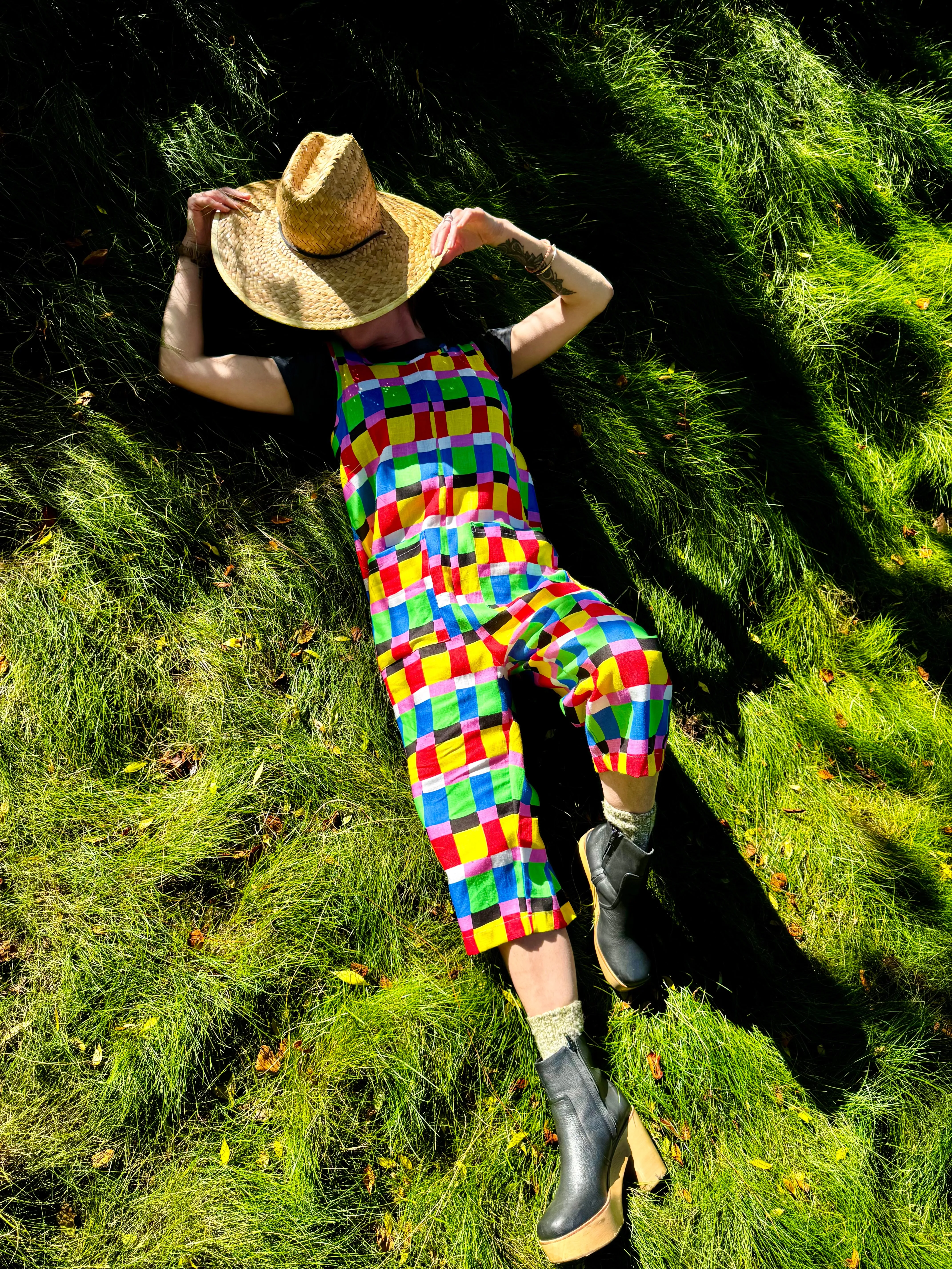 Linen Garden Suit Candy Weave sold by Nooworks