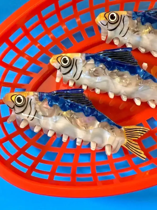 Sardine Hair Claw sold by Nooworks