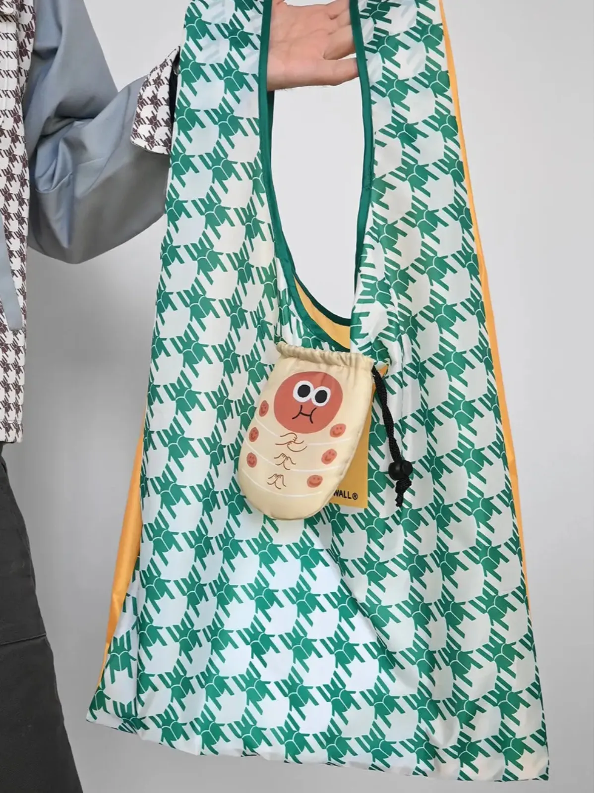 Grub Reusable Bag sold by Nooworks product image thumbnail 2