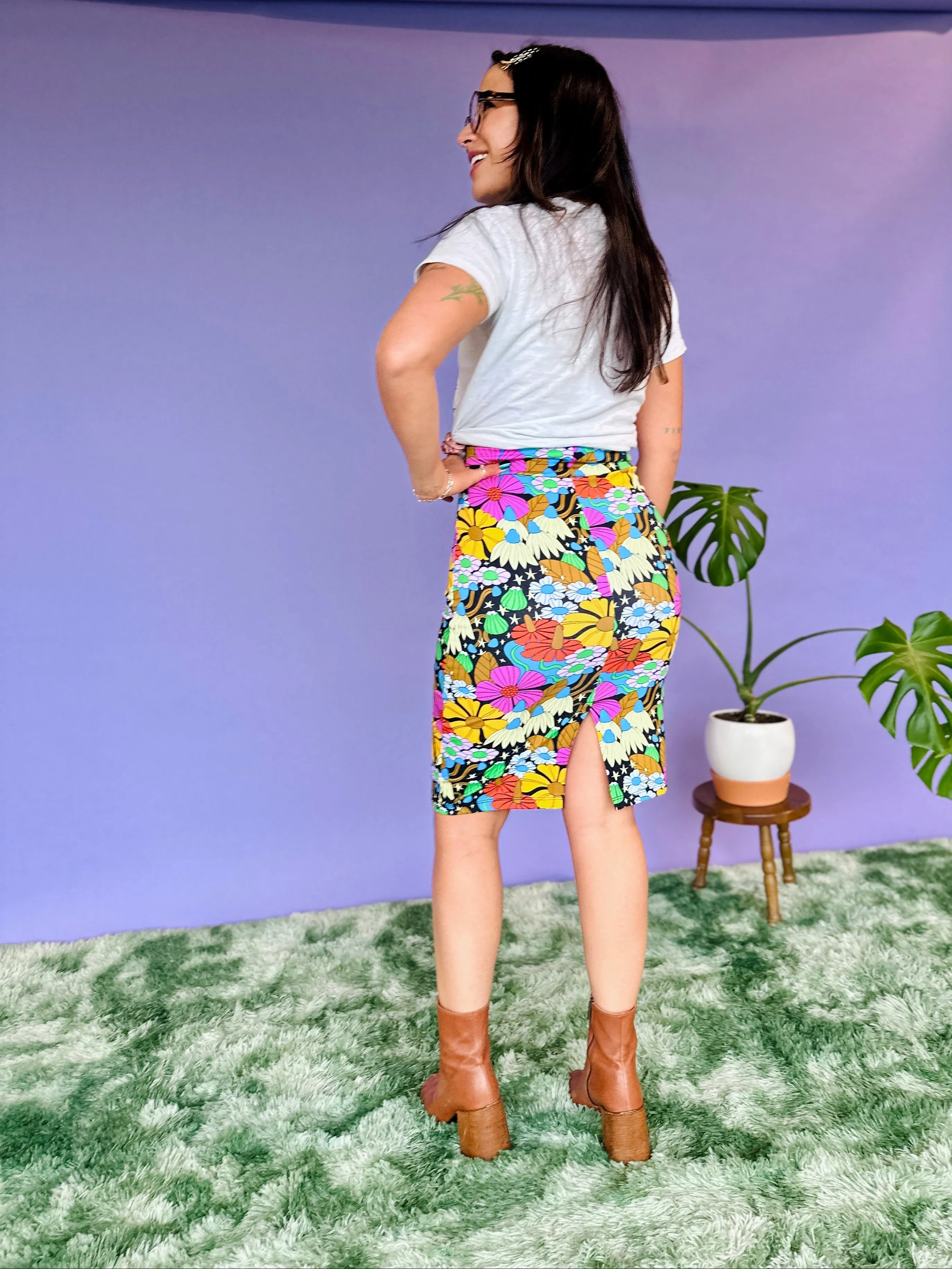 Wiggle Skirt Cosmic Floral sold by Nooworks product image thumbnail 4