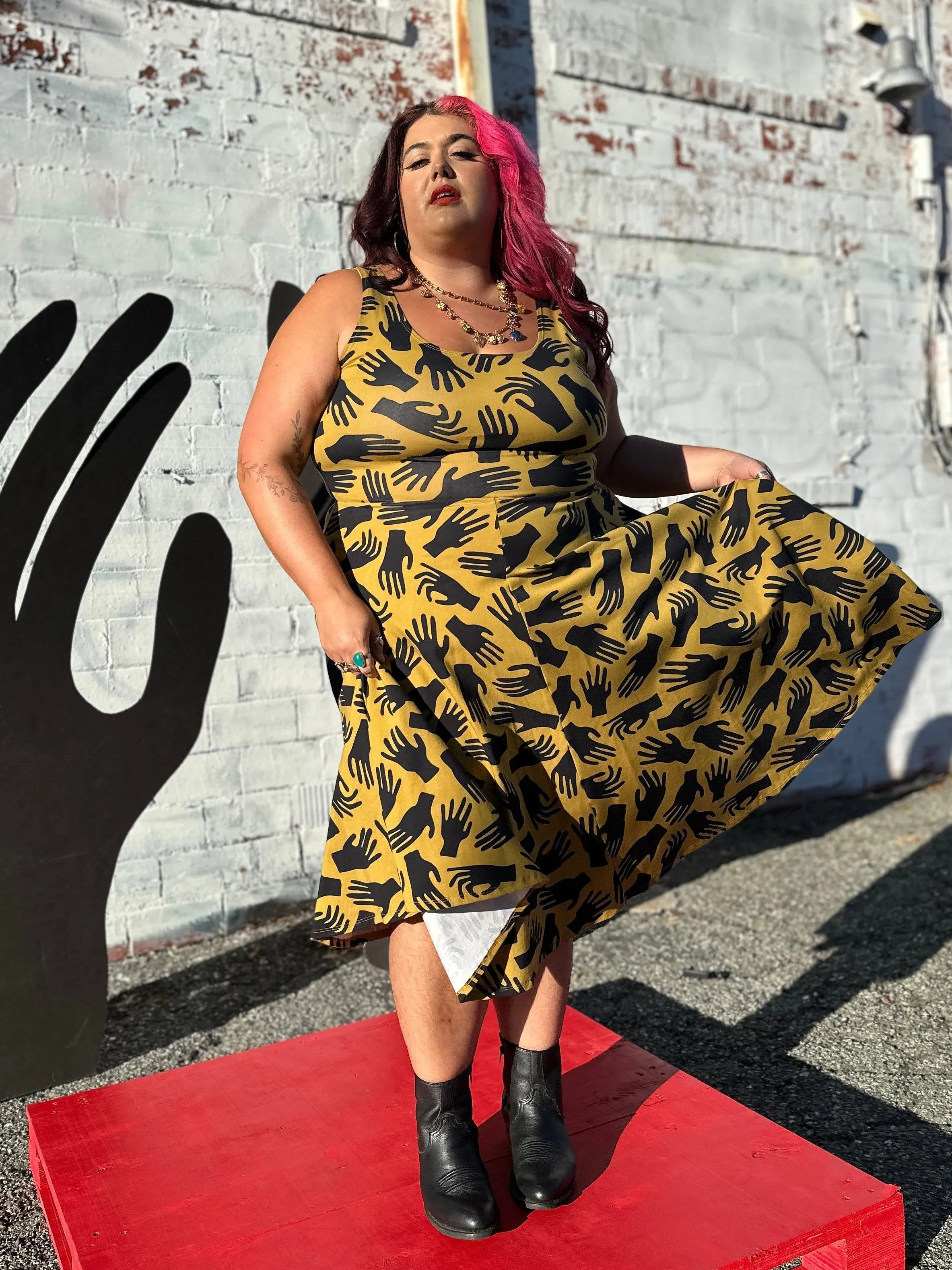 Vacation Hands sold by Nooworks