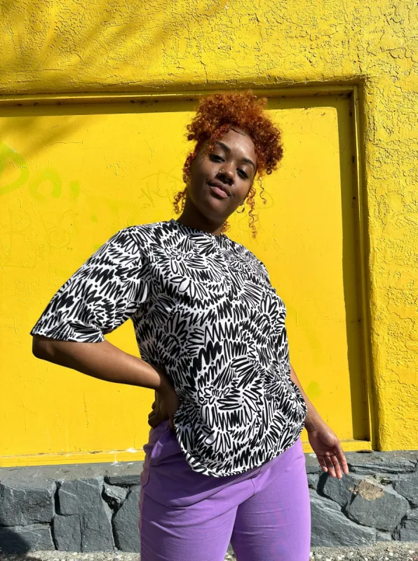Oversized Tee Zig Zag sold by Nooworks