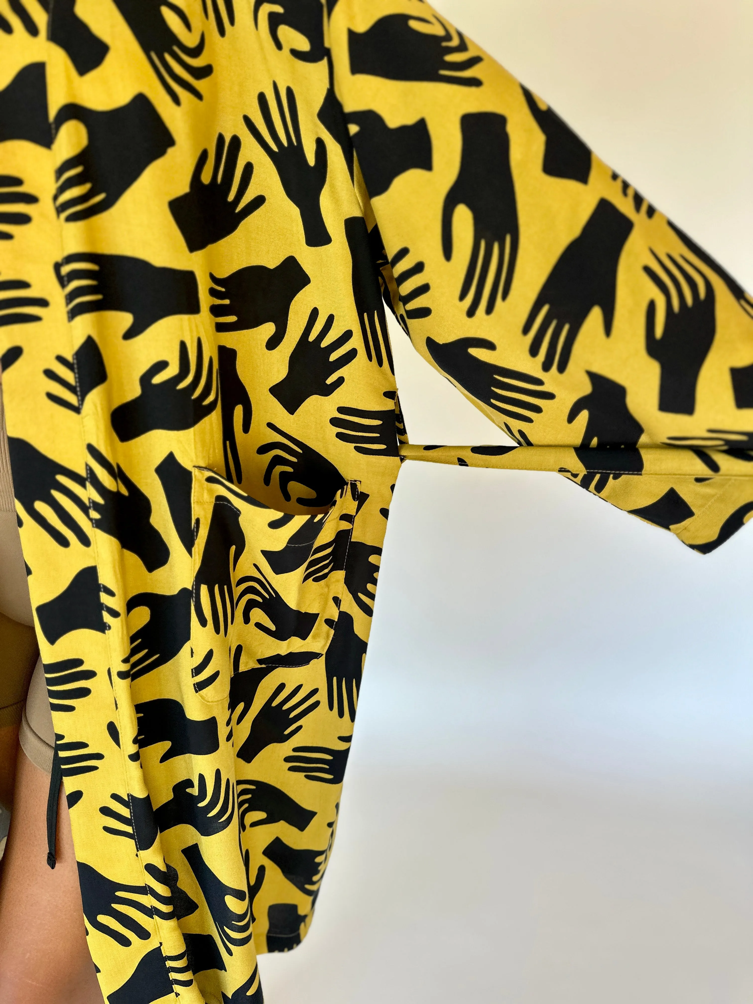 Robe Hands sold by Nooworks product image thumbnail 5