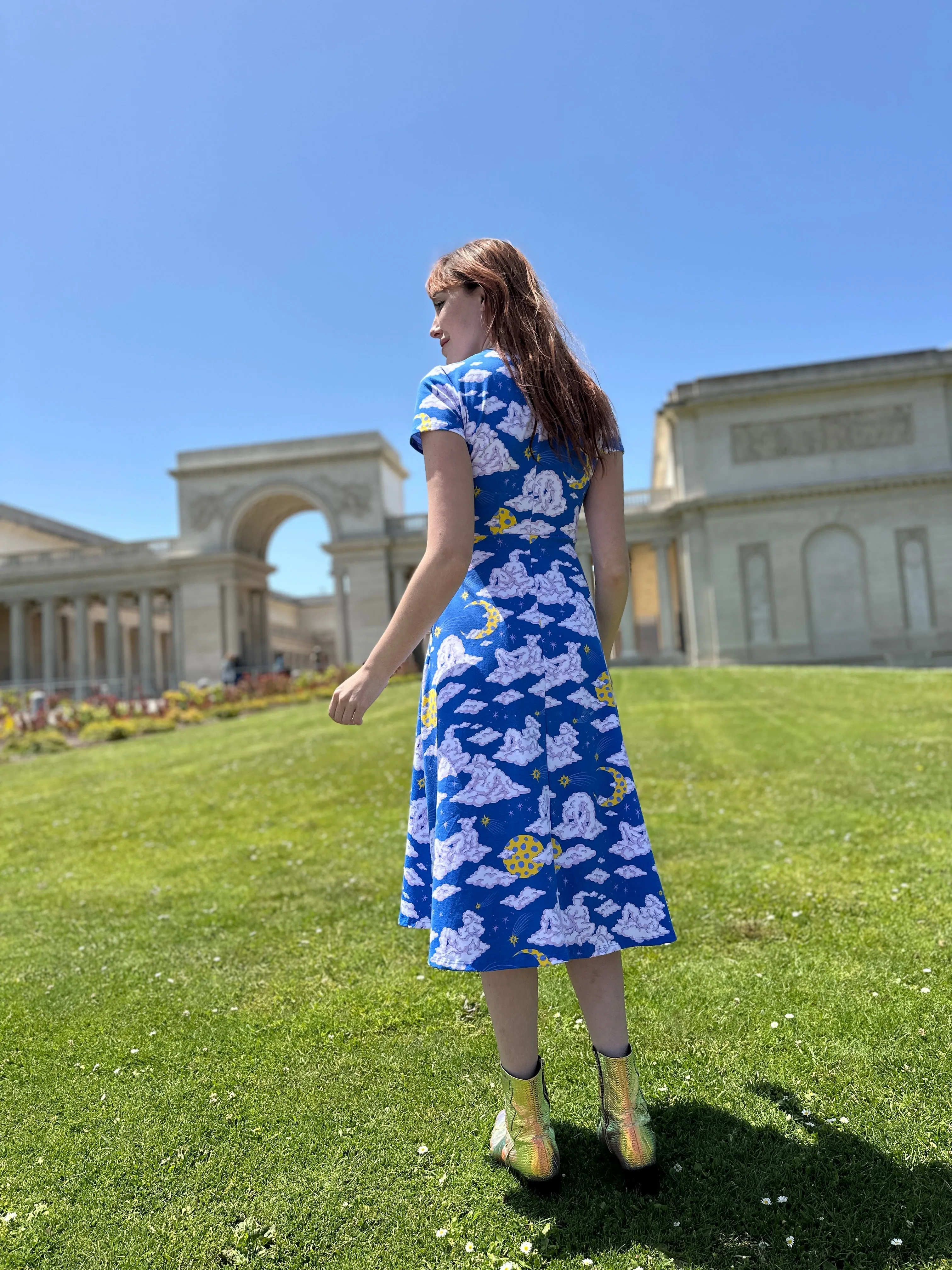 Greta Cloud People sold by Nooworks product image thumbnail 5