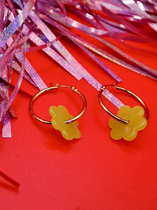 Small Daisy Hoop - Lime sold by Nooworks