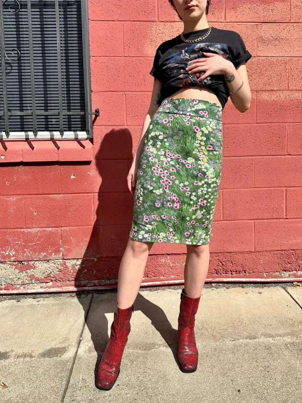 Wiggle Skirt Meadow sold by Nooworks