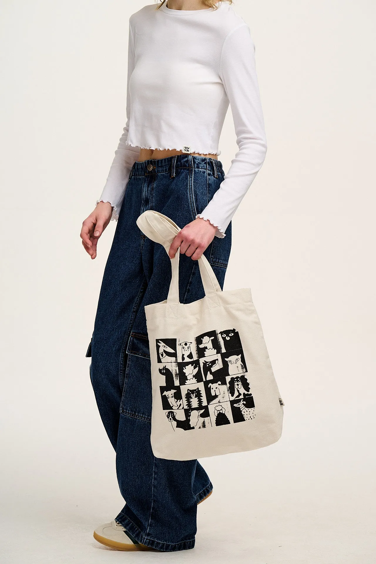 L.E. Felix - Cotton Tote Bag in Artist Print by Enikö Eged sold by Lucy & Yak product image thumbnail 2