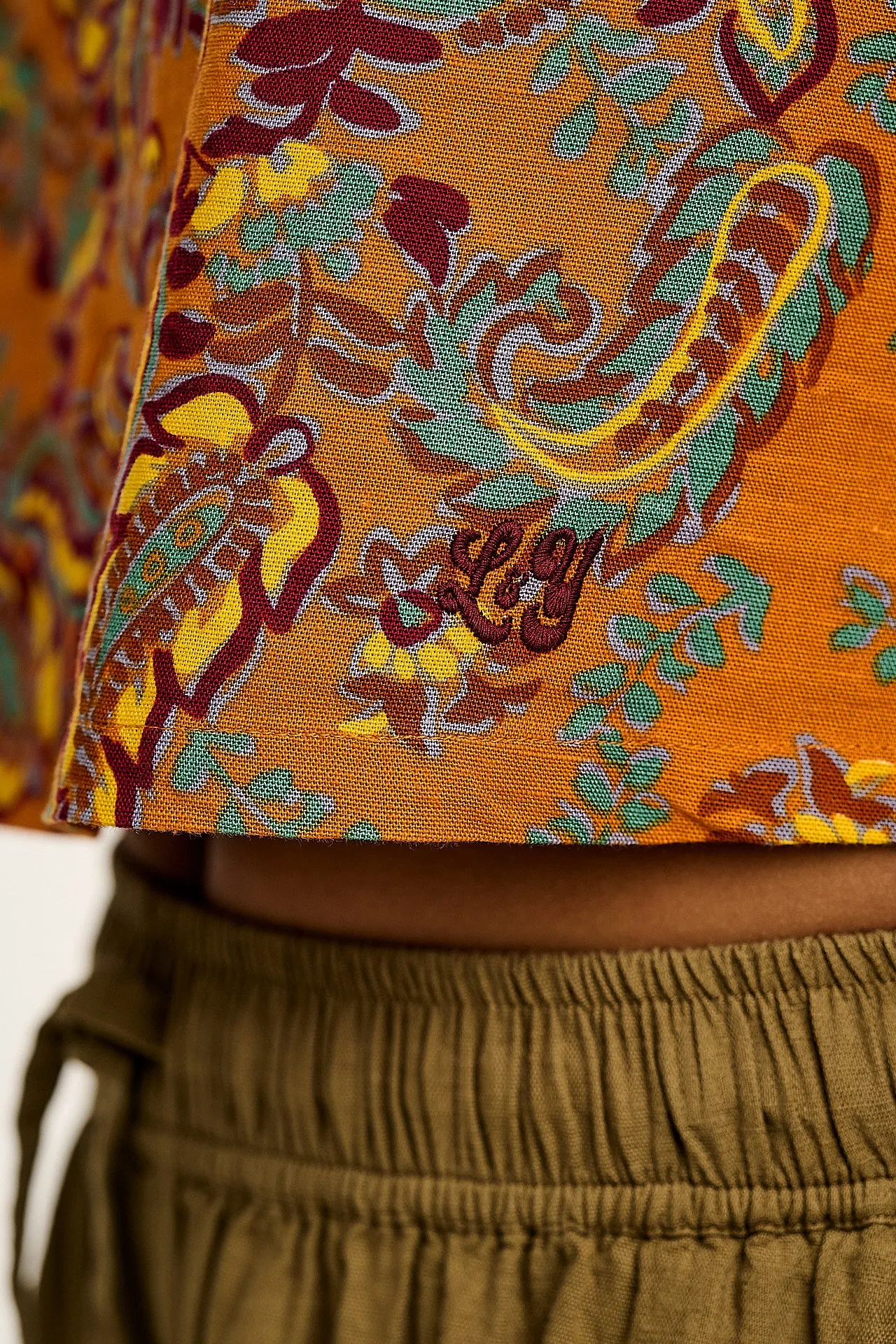 Arden - Cotton & Linen Shell Top in in Orange Sunset Paisley Print sold by Lucy & Yak product image thumbnail 3