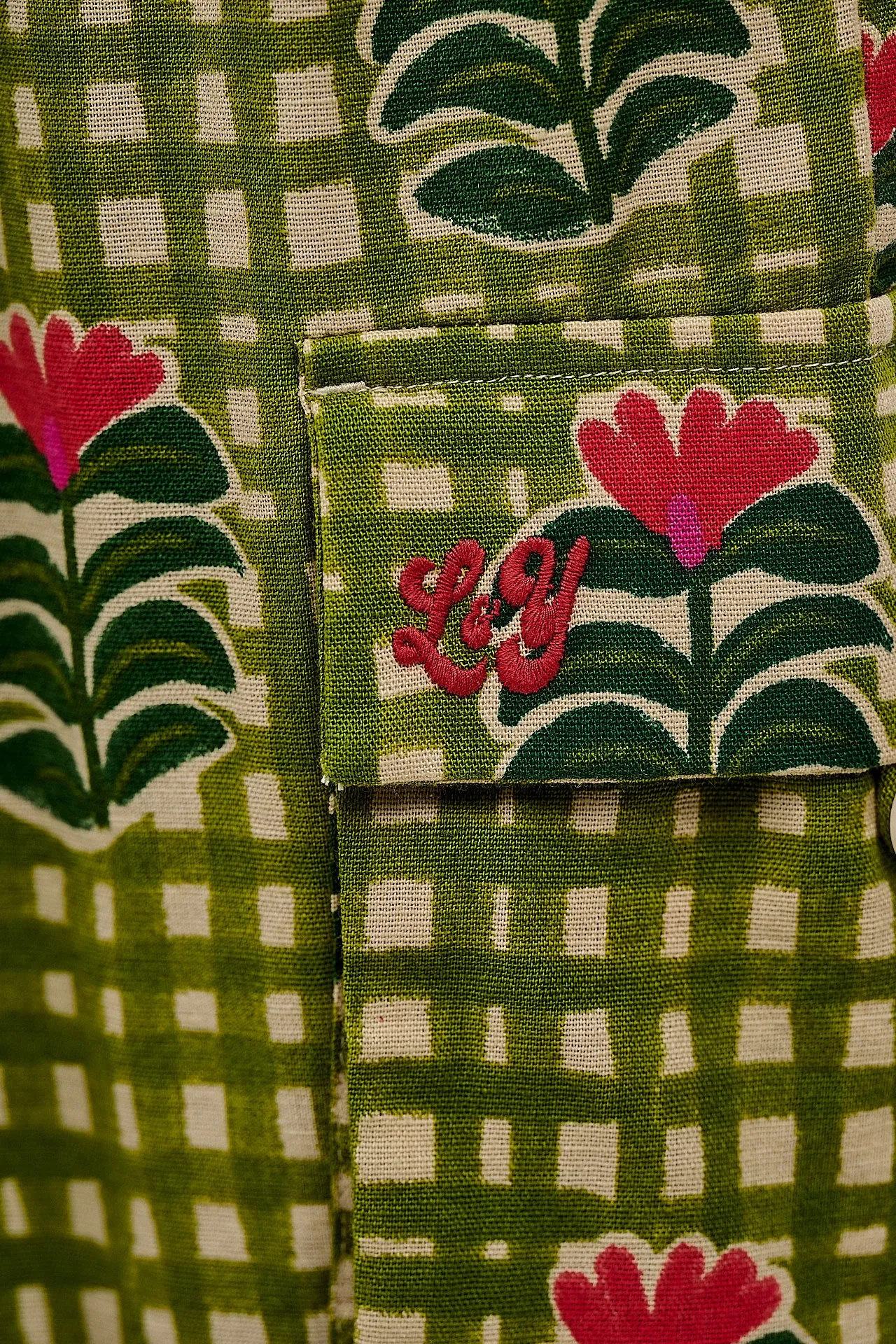 Rumi - Cotton & Linen Barrel Trousers in Blooming Green Checkerboard sold by Lucy & Yak product image thumbnail 4