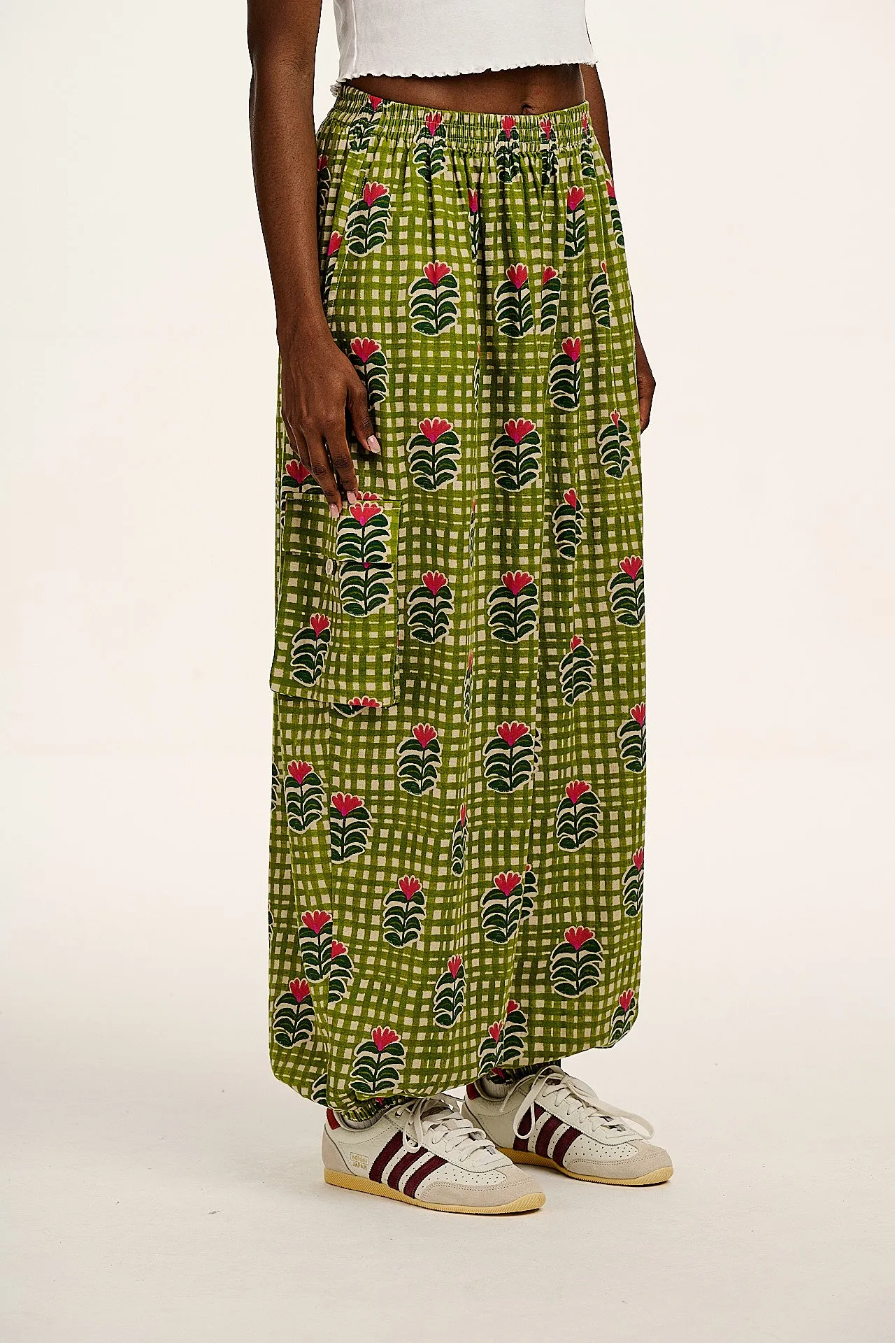 Rumi - Cotton & Linen Barrel Trousers in Blooming Green Checkerboard sold by Lucy & Yak product image thumbnail 2