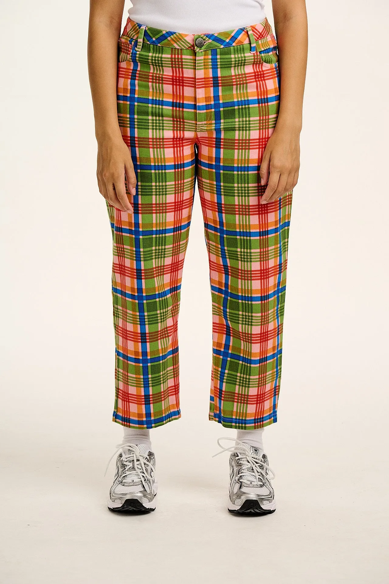Drew - Cropped Straight Leg Cotton Trousers in Kitchen Check sold by Lucy & Yak product image thumbnail 3